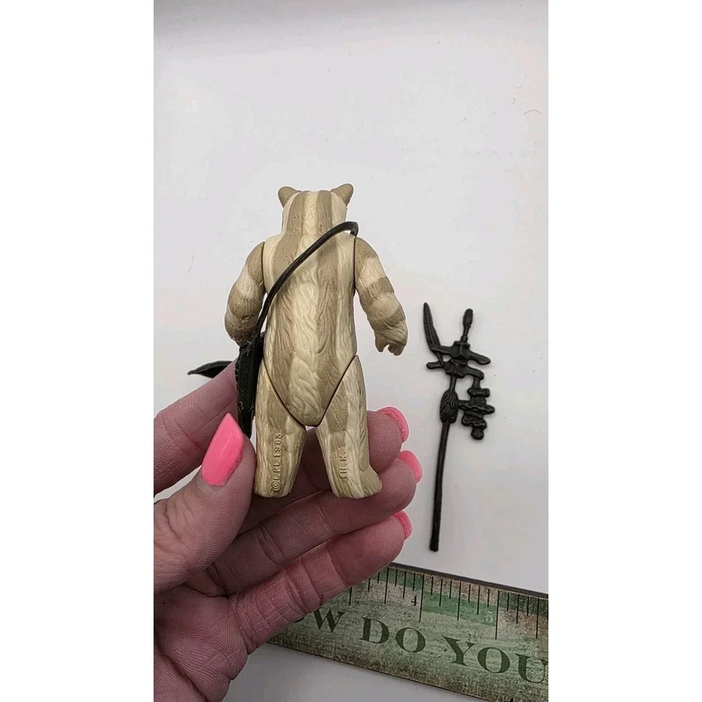 Vintage Kenner Star Wars Logray Ewok Medicine Man Action Figure COMPLETE